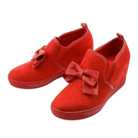 Tênis vermelho com laço Tifi 2