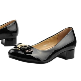 Bombas lacadas pretas no poste GFA89 preto 1