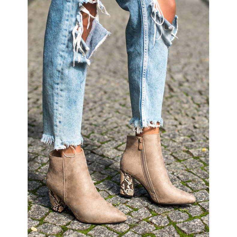 Botas com motivo de cobra VINCEZA bege 1