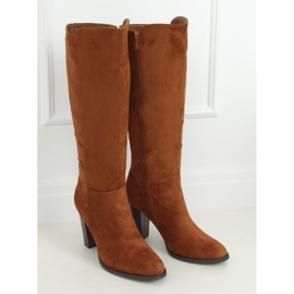 Botas de salto alto camelo UK05P Camel marrom 1