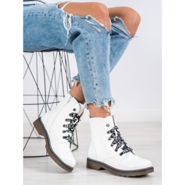 Trabalhadores lacados VINCEZA branco 1