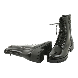 M.Daszyński Trabalhadores Negros Daszyński MR1813-31 preto 3