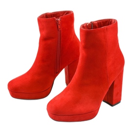 Botins de camurça vermelha no poste Skye vermelho 2 Botins de camurça vermelha no poste Skye vermelho 2