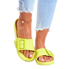 Chinelos femininos Big Star com fivela verde FF274A390 3