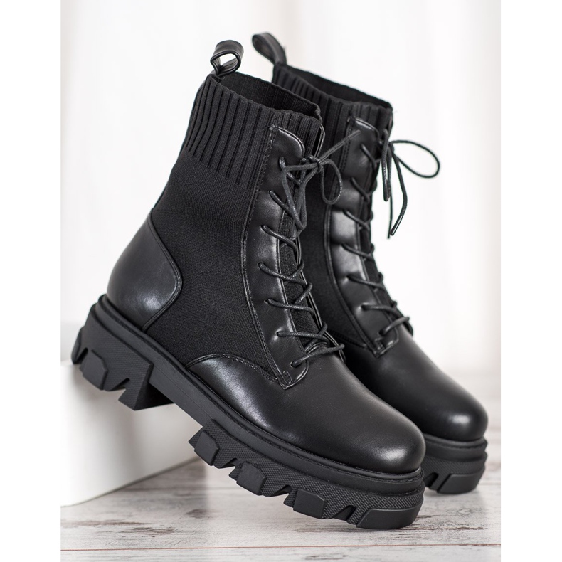 Seastar Trabalhadores elegantes na plataforma preto 2