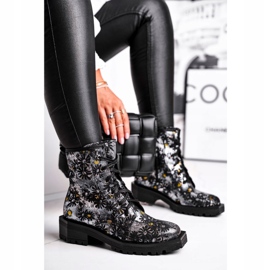 Botas femininas de couro flores maciejka 04869-38 preto multicolorido 1
