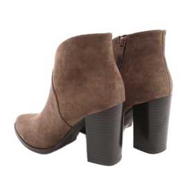 Botas no posto Taupe Filippo DBT1575 / 21 TP castanho 3