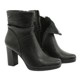 M.Daszyński Botas pretas no poste de Daszyński AF125-7 preto 4 M.Daszyński Botas pretas no poste de Daszyński AF125-7 preto 4