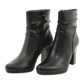 M.Daszyński Botas pretas no poste de Daszyński AF125-7 preto 2 M.Daszyński Botas pretas no poste de Daszyński AF125-7 preto 2