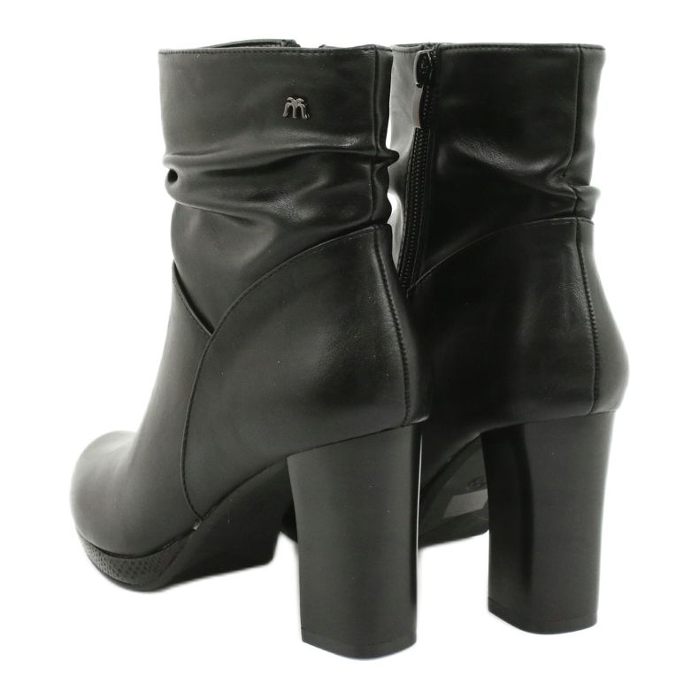 M.Daszyński Botas pretas no poste de Daszyński AF125-7 preto 3 M.Daszyński Botas pretas no poste de Daszyński AF125-7 preto 3