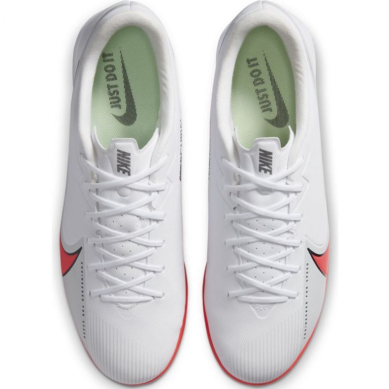 Chuteira Nike Mercurial Vapor 13 Academy M Ic AT7993 163 branco 2 Chuteira Nike Mercurial Vapor 13 Academy M Ic AT7993 163 branco 2