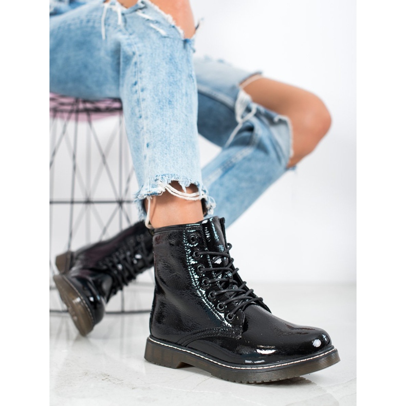 Evento Trabalhadores elegantes envernizados preto 2