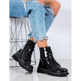 Small Swan Trabalhadores Envernizados preto 1