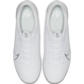 Chuteiras Nike Mercurial Vapor 13 Academy Ic AT7993 100 branco branco 1
