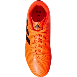 As chuteiras adidas Nemeziz 18.4 FxG Jr DB2355 multicolorido laranja 1
