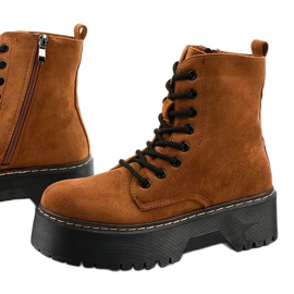 Botas cataela marrom com renda em camurça 1