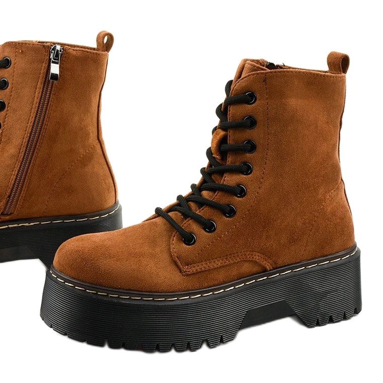 Botas cataela marrom com renda em camurça 1