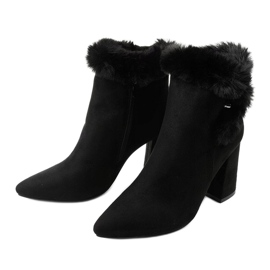 Botas pretas em poste com zíper Helike preto 2