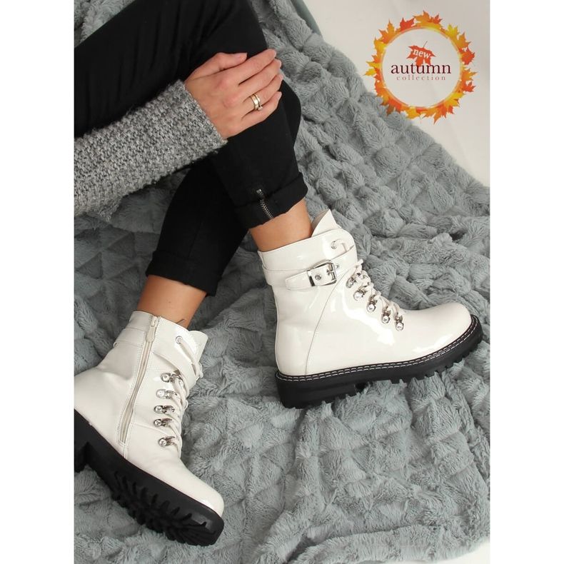 Botas femininas lacadas brancas 8120-PA Branco 1