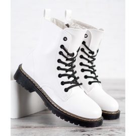 Small Swan Botas Brancas branco preto 2 Small Swan Botas Brancas branco preto 2