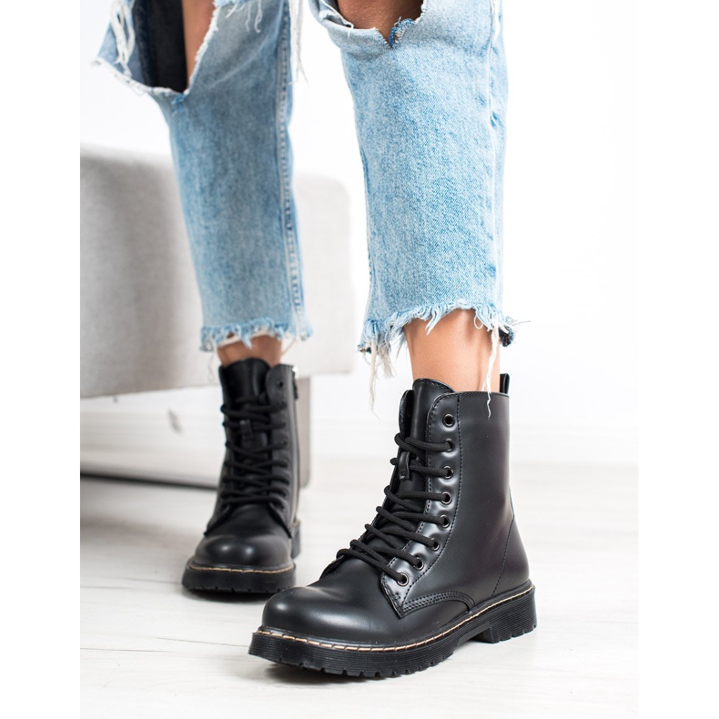 Small Swan Botas pretas preto 2 Small Swan Botas pretas preto 2