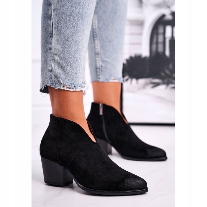 Vinceza Melhor escolha de botas femininas com corte preto 1 Vinceza Melhor escolha de botas femininas com corte preto 1