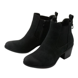 Botins de camurça preta em um poste do Tarrenscribe preto 2 Botins de camurça preta em um poste do Tarrenscribe preto 2