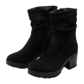 Botins pretos com zíper Pirenassa 2