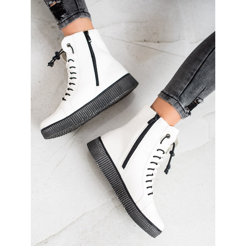 SHELOVET Trabalhadores Brancos na Plataforma 1