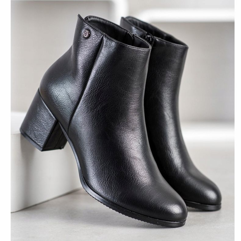 J. Star Botas quentes com couro ecológico preto 2 J. Star Botas quentes com couro ecológico preto 2