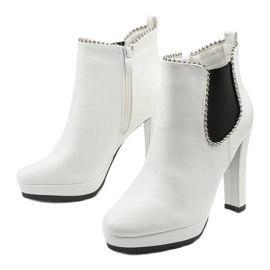 Botins brancos com zíper e elástico Circus 2
