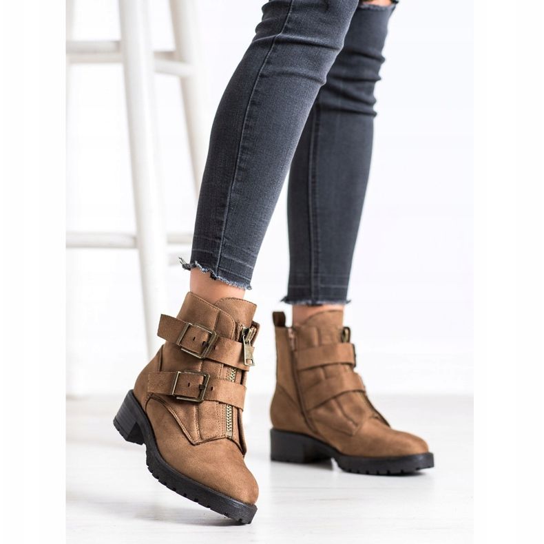 Corina Trabalhadores Casuais castanho 1