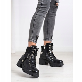 Yes Mile Trabalhadores elegantes com enfeites preto 1 Yes Mile Trabalhadores elegantes com enfeites preto 1