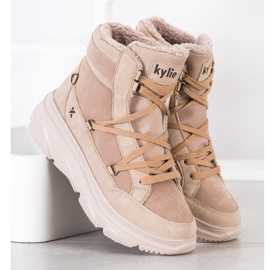 Kylie Trappers Bege da Moda 1