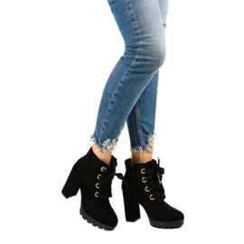 Botins pretos em Athlis eco-camurça 1