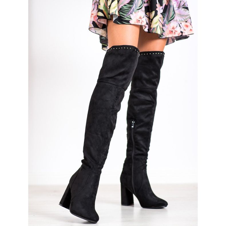 Balada Botas elegantes sobre o joelho preto 1