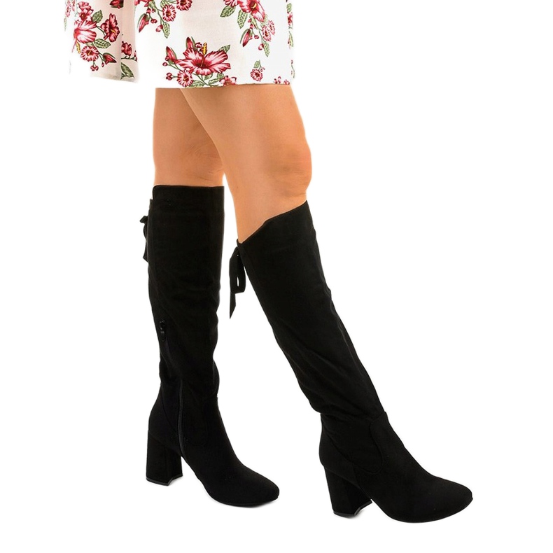 Botins pretos com shimmerfog de camurça ecológica 1