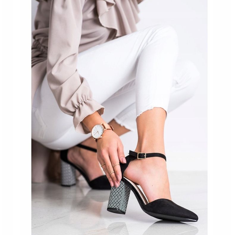 Goodin Bombas Com Salto Decorativo preto 2