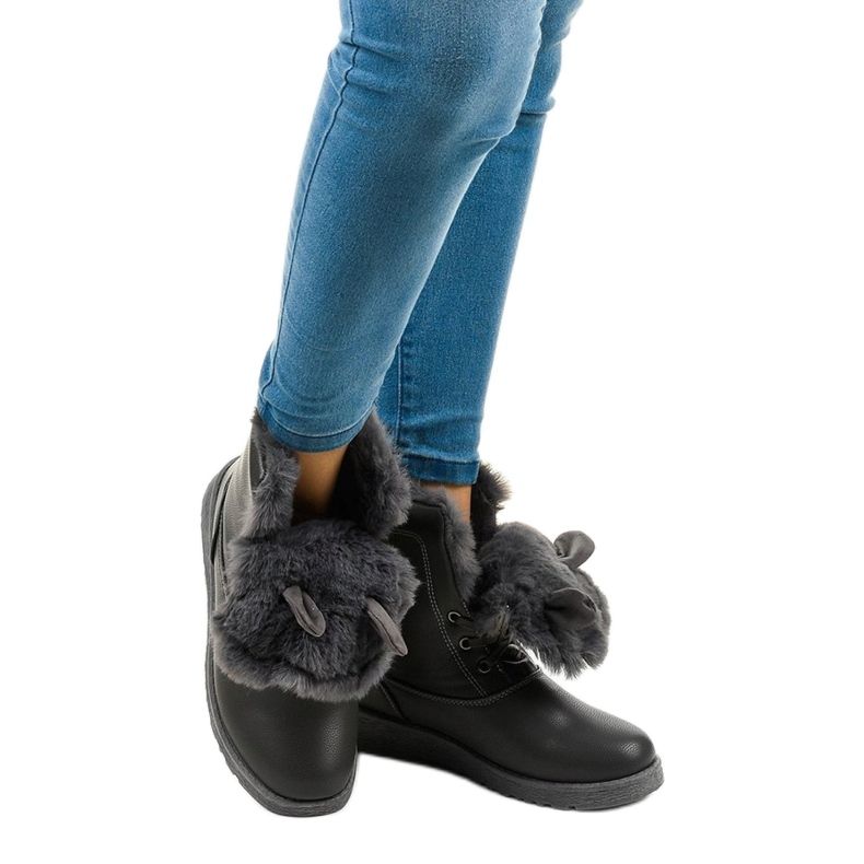 Botas isoladas cinza da Alrindra 1