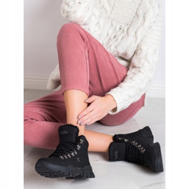 Kylie Trappers pretos com pele de carneiro 1