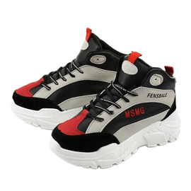 Tênis preto, tênis jeans com isolamento multicolorido 2