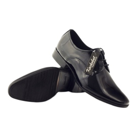 Sapatos masculinos clássicos Kazkobut 2620 pretos 3