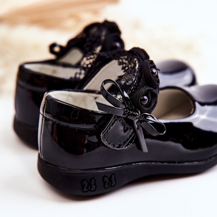 Apawwa Bailarinas infantis com velcro com renda preta Evelyn preto 2