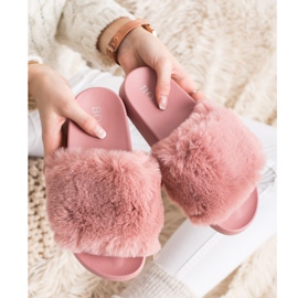 Bona Chinelos elegantes com pele rosa 2 Bona Chinelos elegantes com pele rosa 2