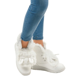 Botas com isolamento branco da Alrindra 1