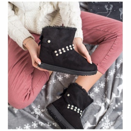 Queentina Mukluki Preto com Pérolas 1