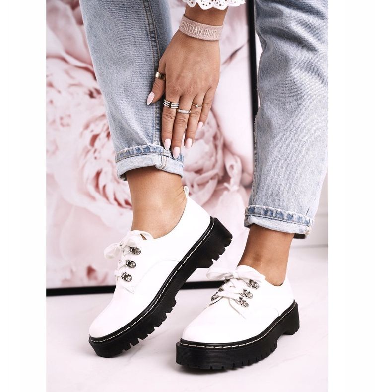 S.Barski Brogues femininos Oxfords na plataforma S. Barski HX15 lacado branco 1