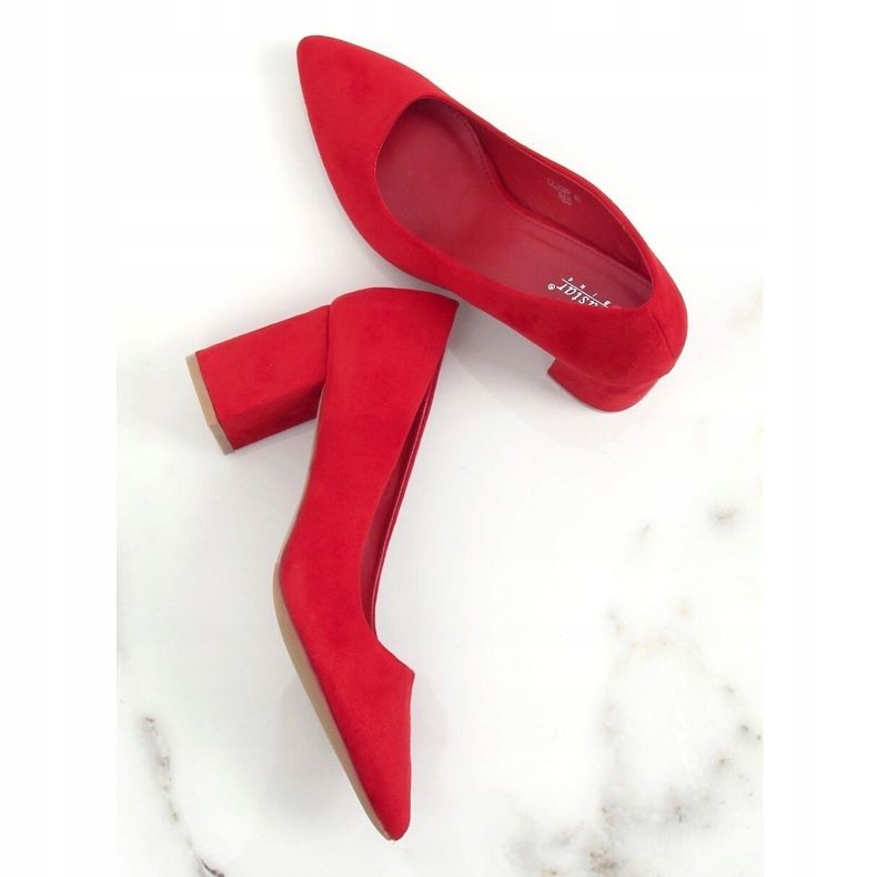 Bombas no posto vermelho CC208P Vermelho 1