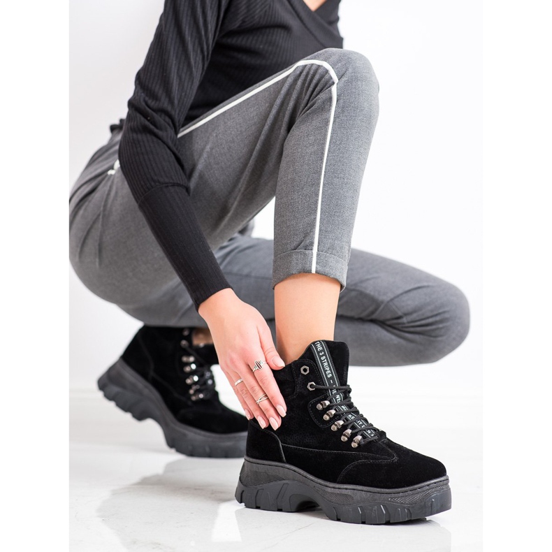 Seastar Caçadores na plataforma preto 1