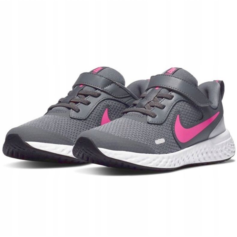 Sapatos infantis Nike Revolution 5 cinza-rosa BQ5672 015 1